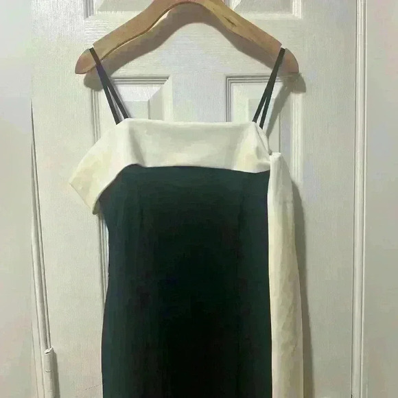 Asymmetrical off the shoulder/ with strap sheath dress , size 2 - Picture 2 of 7